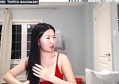 Twitch streamer 사생활 스트림에 그녀의 가슴 공개 & 우연한 nip slips sexy hot 소녀 thicc thot set 79