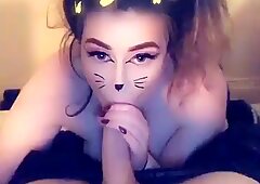 Amelia Skye dalam Cat Gaun-up Fucks dan Deepthroats Zakar Besar dan Zakar Palsu di Snapchat