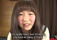 Subtítulos Japonesas Schoolgirl Pee Desperation Alta Definición