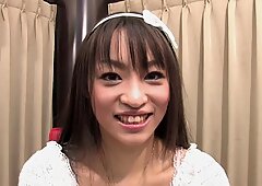 Funky Японское милашка Чаты в камеру в интервью